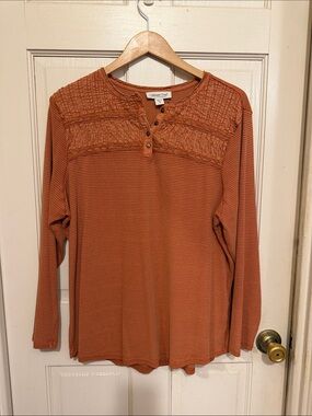 Coldwater Creek Textured Knit Crewneck Henley Sweater in Copper